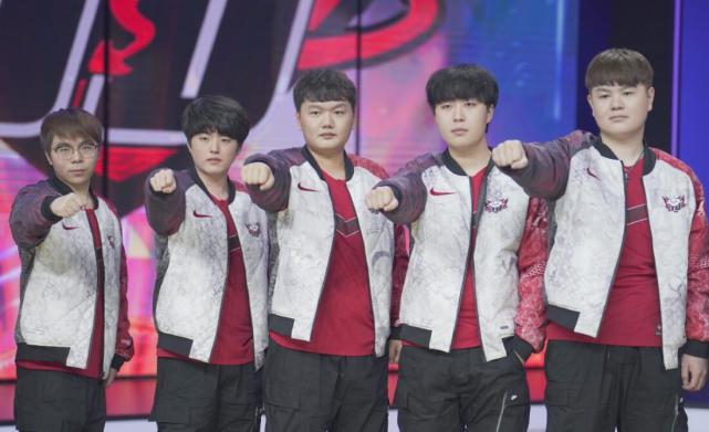 不仅是对俄 不仅是对俄