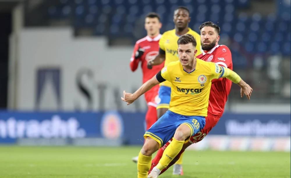 彩的足球体 彩的足球体