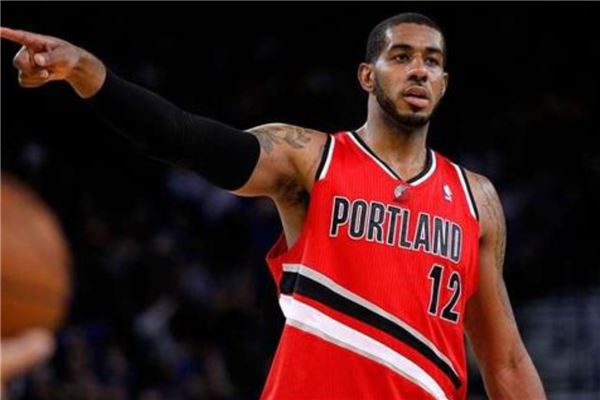 持中场控制 持中场控制