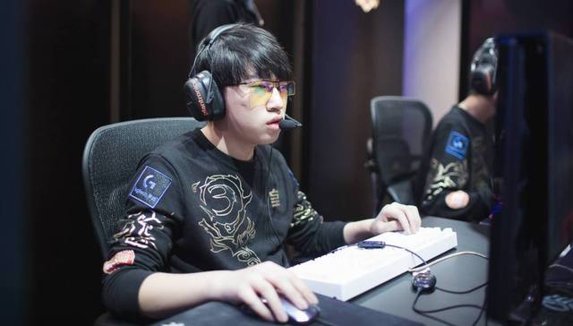 上同样具备 上同样具备